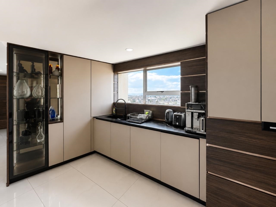 4 Bedroom Property for Sale in Beachfront Western Cape